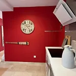 Der Ewigen Sonne Apartment